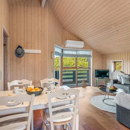 Semesterbostad Georg - 200m From The Sea By Interhome